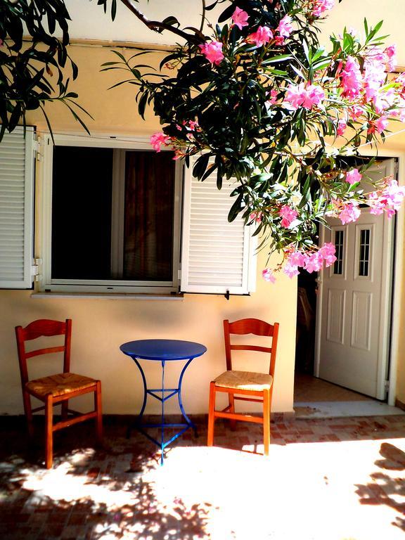 Ferienwohnung Icthyoessa Ágios Kírykos Exterior foto