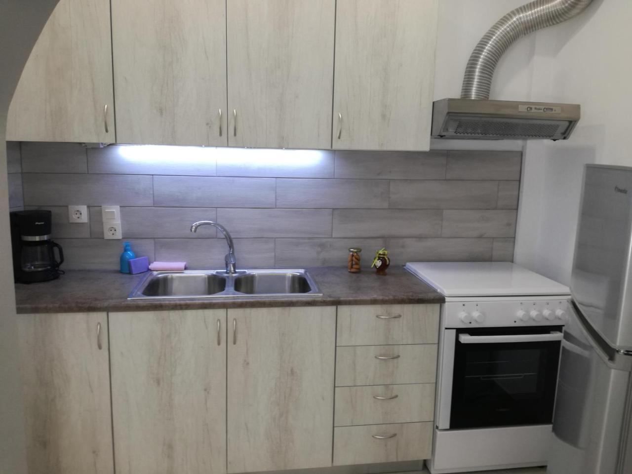 Ferienwohnung Icthyoessa Ágios Kírykos Exterior foto